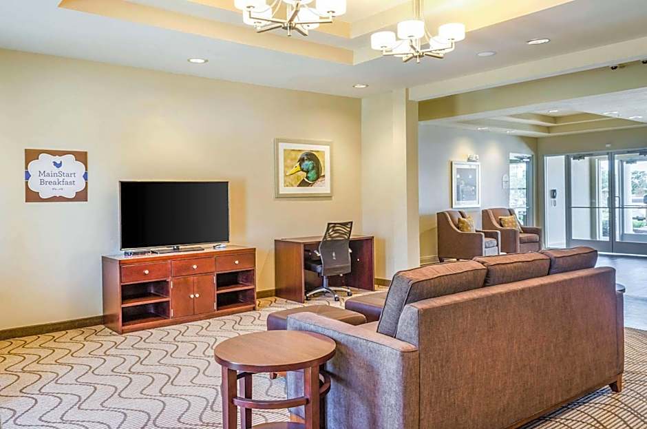 MainStay Suites Hackberry Sportsman's Lodge