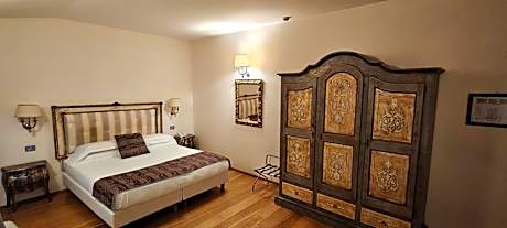 Double Room with Spa Bath