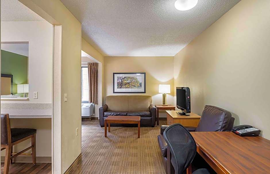 Extended Stay America Suites - Omaha - West