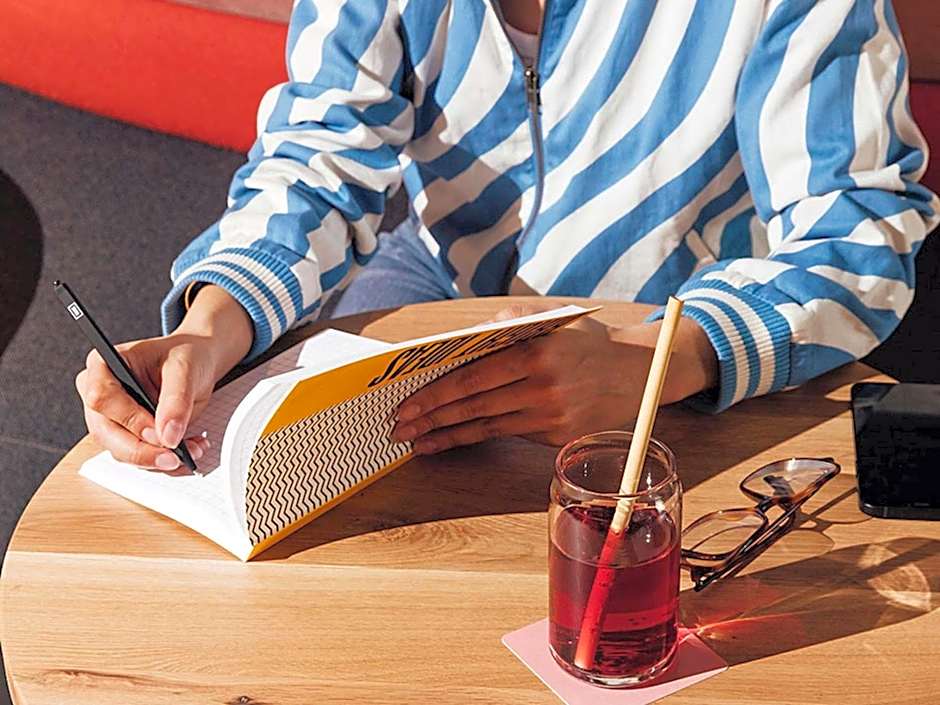 TRIBE Lyon Croix Rousse