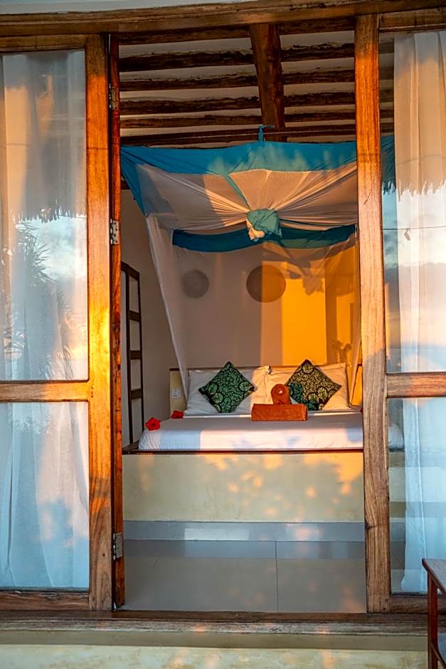 Mnana Beach Bungalows