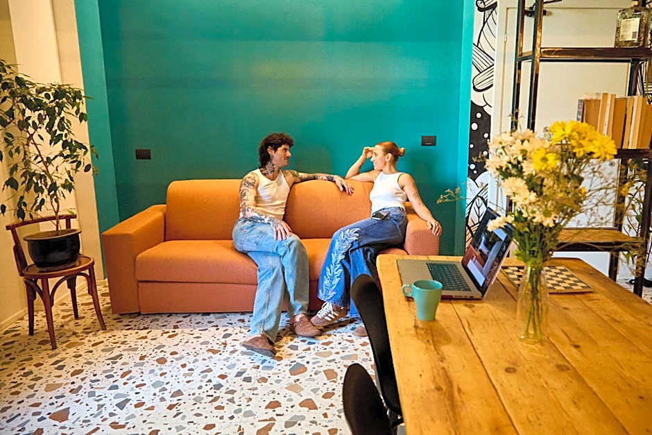 Madama Hostel & Bistrot