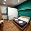 Vanzi Rooms