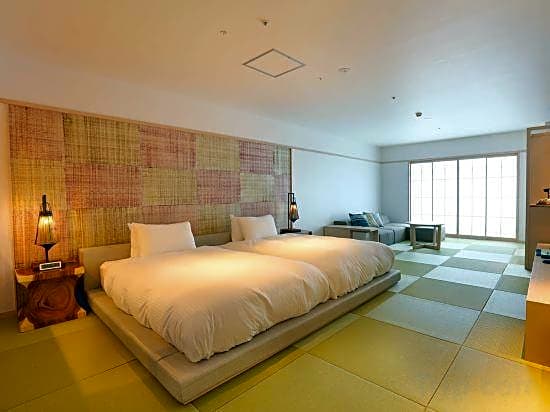 Hotel Parens Onoya