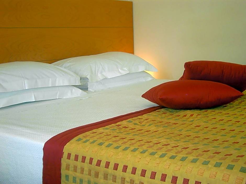 Accademia Hotel