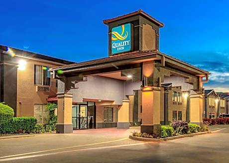 Quality Inn Forest Hill - Fort Worth South