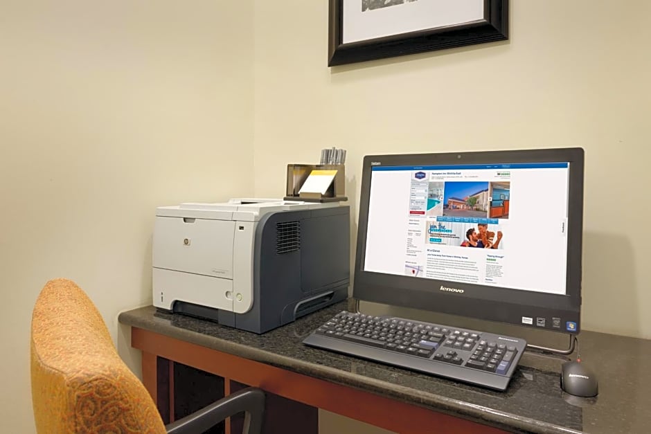 Hampton Inn Wichita-East