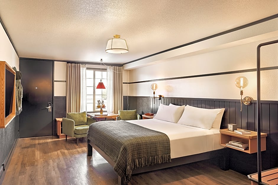High Country Motor Lodge - Near NAU / Downtown