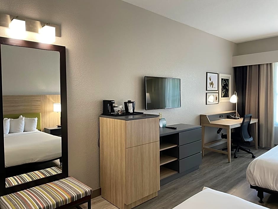 Country Inn & Suites by Radisson, Valdosta, GA - NEWLY RENOVATED