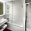 Courtyard By Marriott Prague Airport