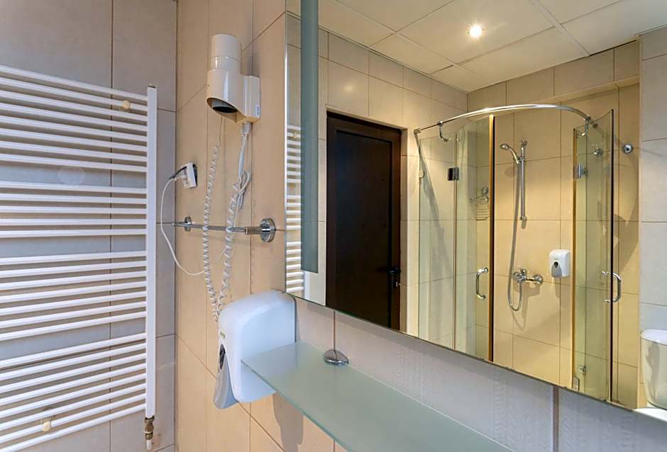Real Hotel