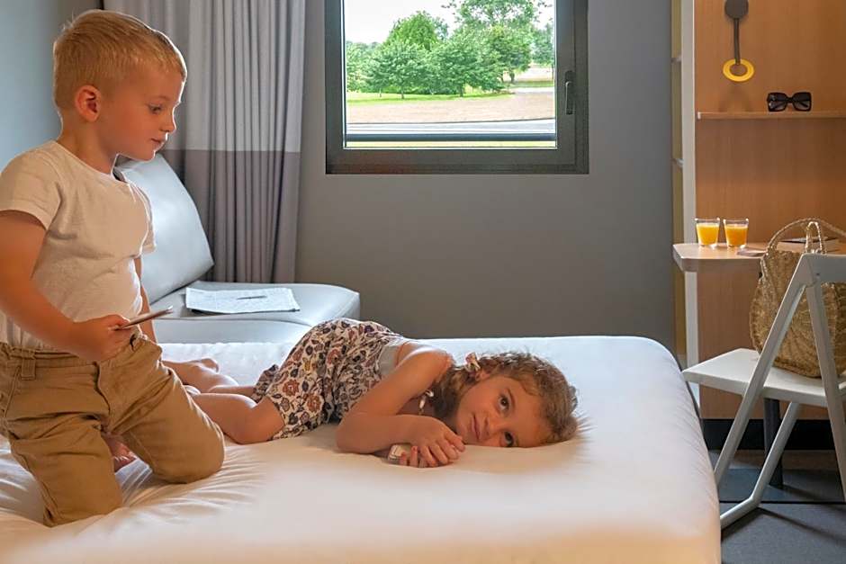 ibis Pontorson Baie Du Mont Saint Michel