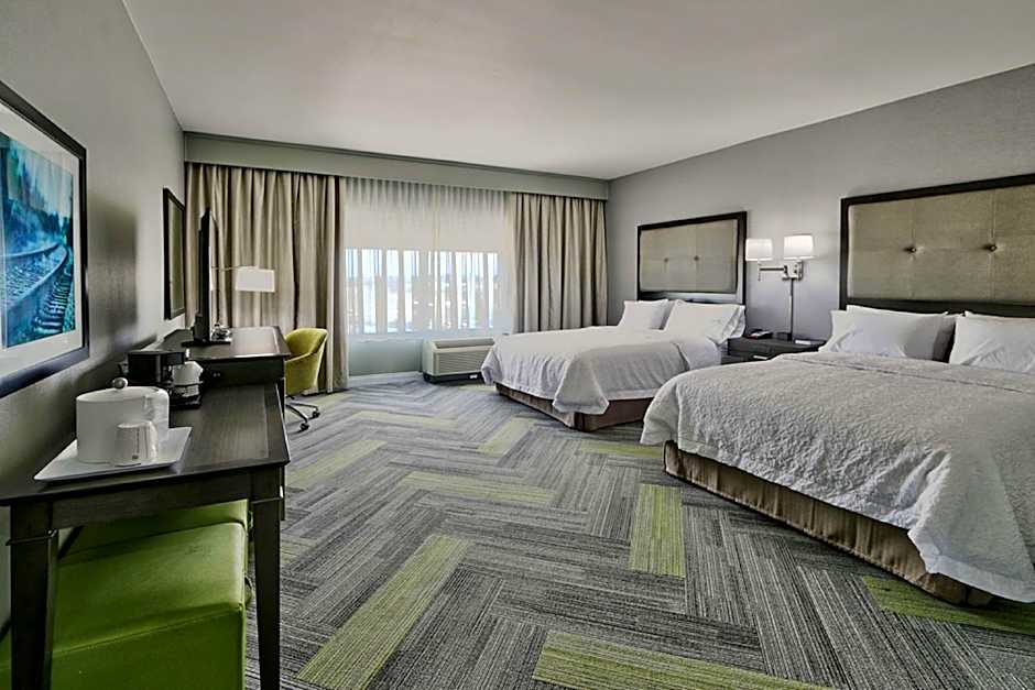 Photo 1 of 6 of 2 Queen Beds, Mobility Accessible, Bathtub