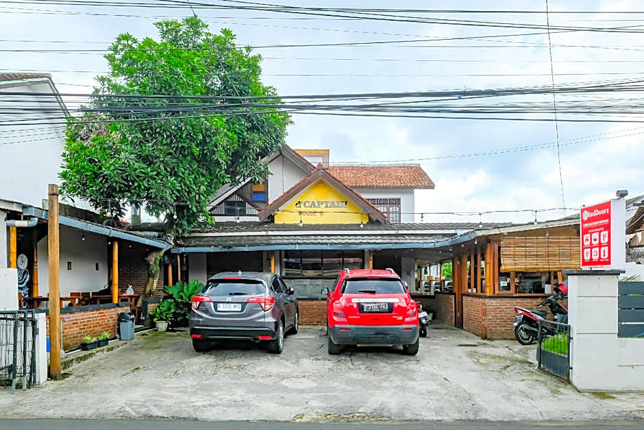 RedDoorz Syariah Near Stasiun Purwokerto