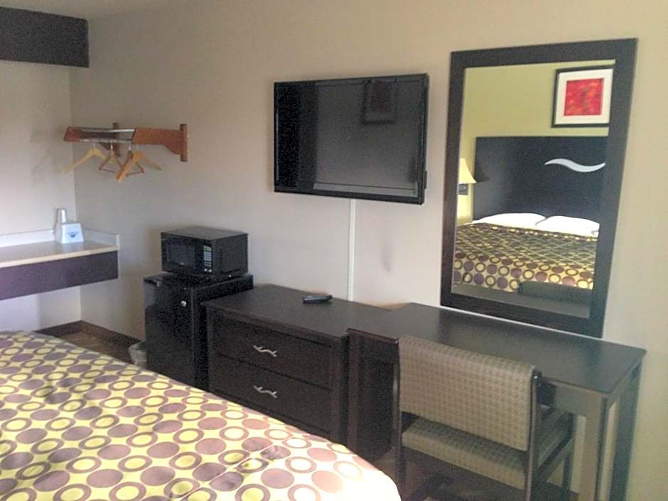 Americas Best Value Inn Kansas City East Independence