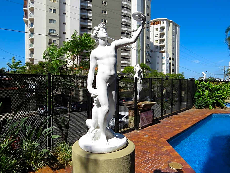 Hillcrest Apartment Hotel (formerly Central Hillcrest Apartments)