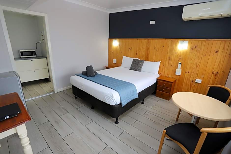 Sleepy Hill Motor Inn