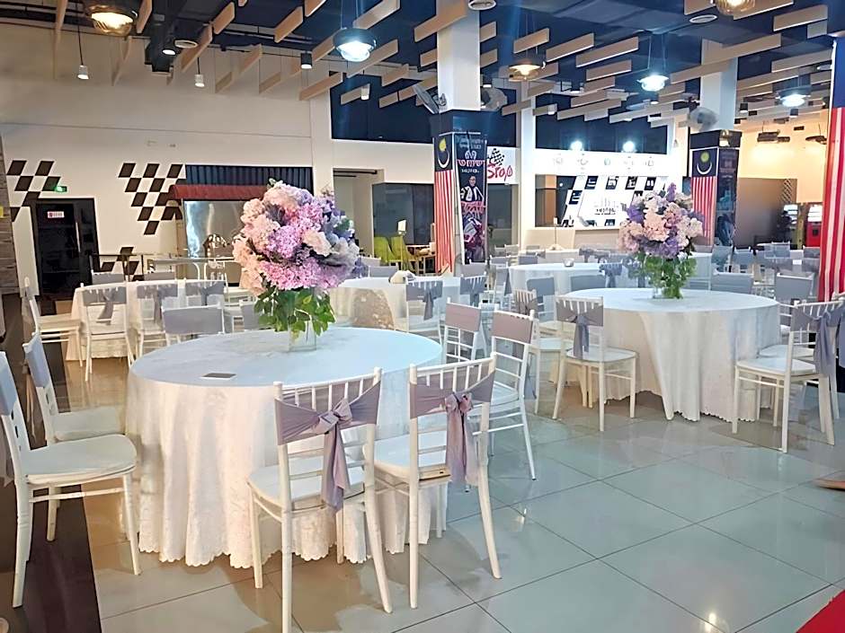 Arafah Hotel Nilai