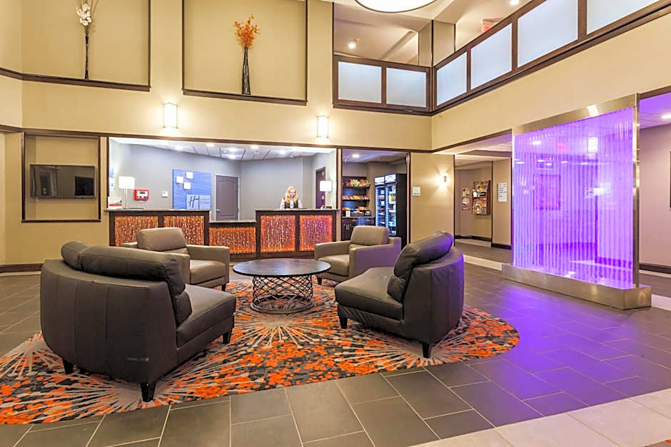 Holiday Inn Express Hotel & Suites Rapid City By IHG