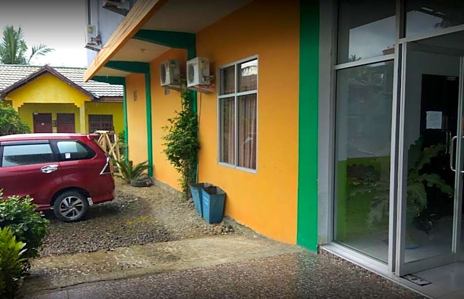 OYO 93411 Syariah Hotel Tomborang