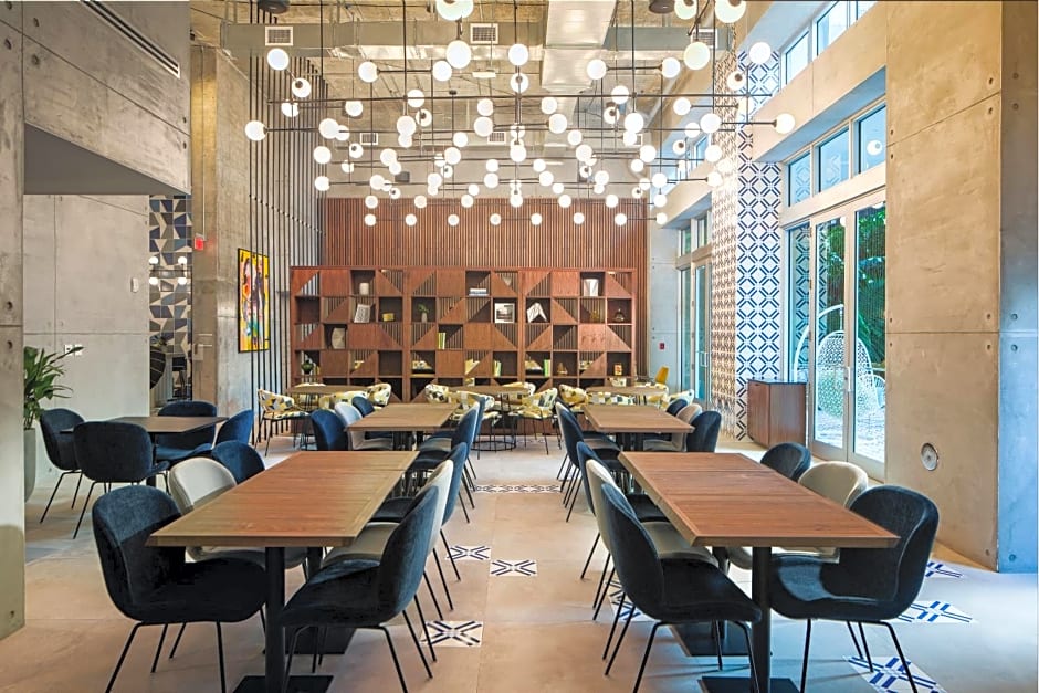 Atwell Suites Miami Brickell by IHG
