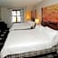 Heavenly Village Condos - Grand Residence