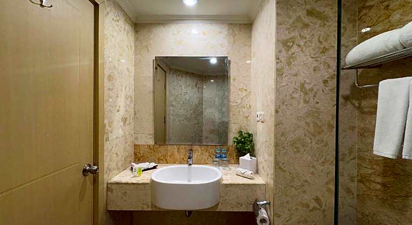 Lorin Syariah Solo Hotel