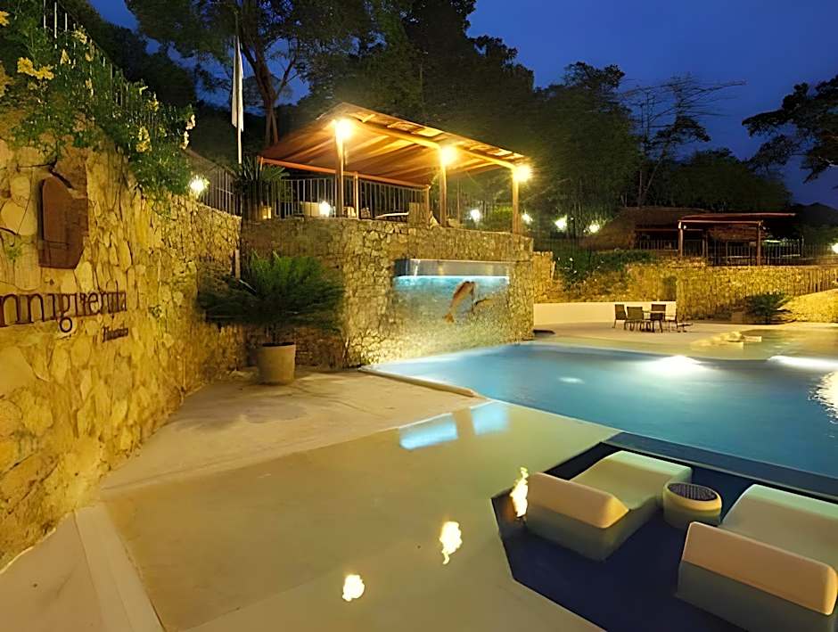 Binniguenda Huatulco & Beach Club