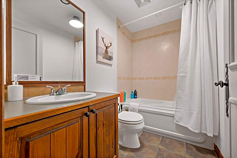 Algonquin by Rendez-Vous Mont-Tremblant