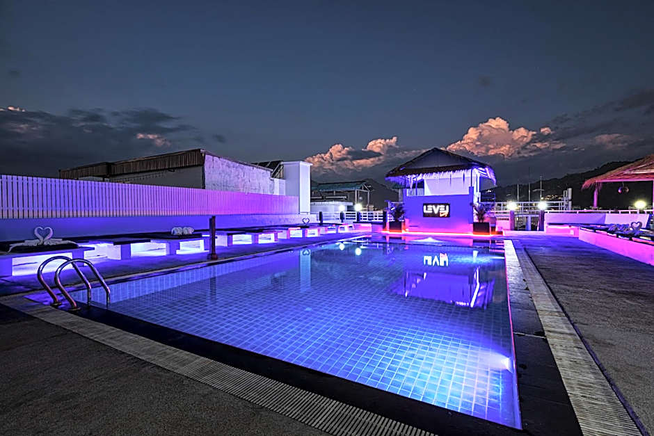 Hotel Baya Phuket - Rooftop Pool, Next to Food Market & Steps to Beach