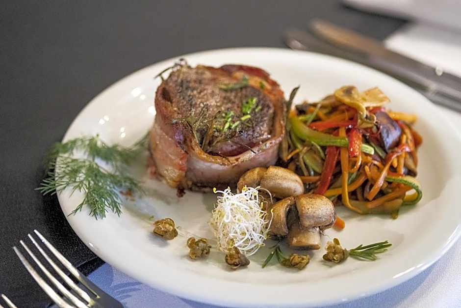 El Conquistador Hotel