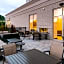 Holiday Inn & Suites Farmington Hills - Detroit NW, an IHG Hotel By IHG