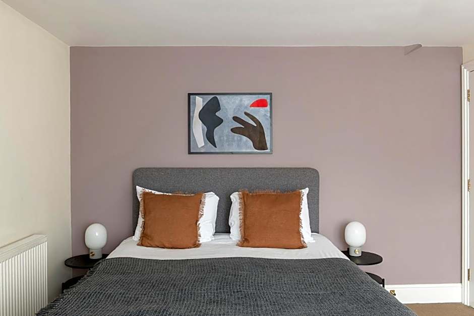 SACO Reading Castle Crescent