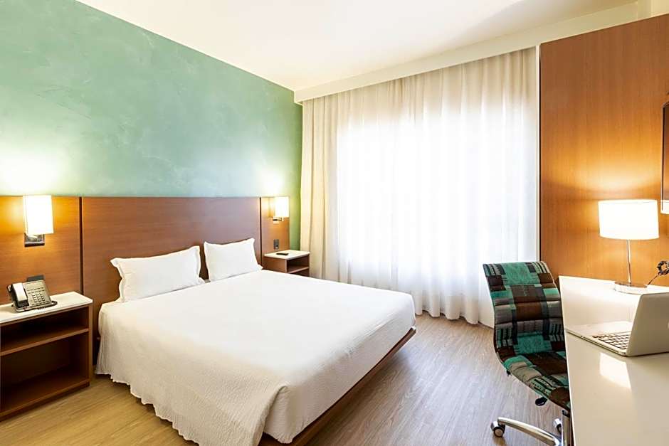 ibis Styles Curitiba Airport