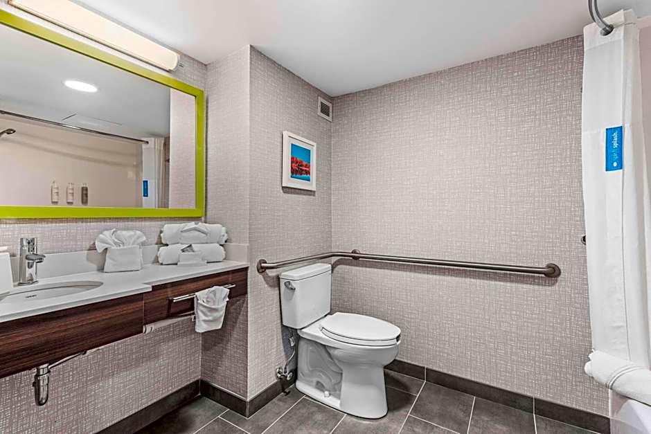 Hampton Inn By Hilton Columbus-North