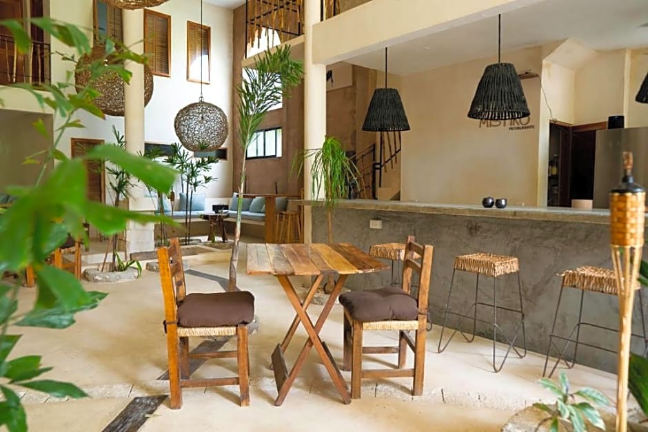 Koos Tulum Hotel