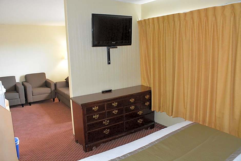 Travelodge by Wyndham Lethbridge