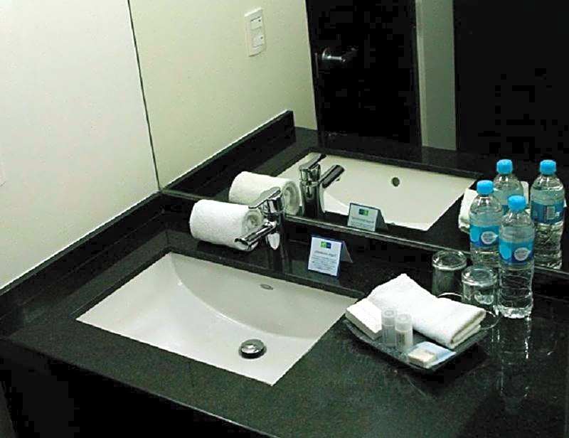 Holiday Inn Express Toluca Galerias Metepec By IHG