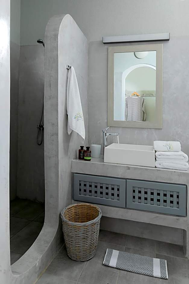 Blue Dolphins Apartments