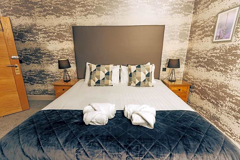 The Tower Gastro Pub & Apartments