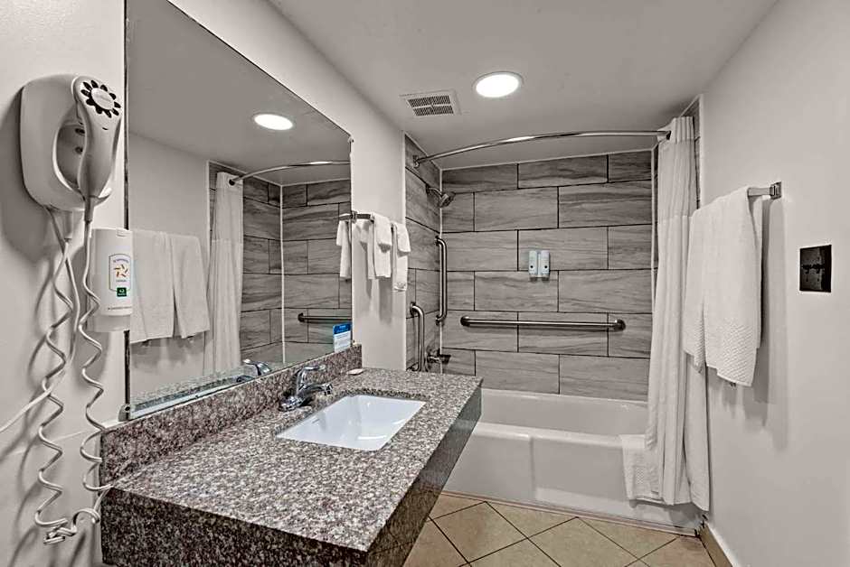 Photo 1 of 1 of King Room - Accessible/Non-Smoking