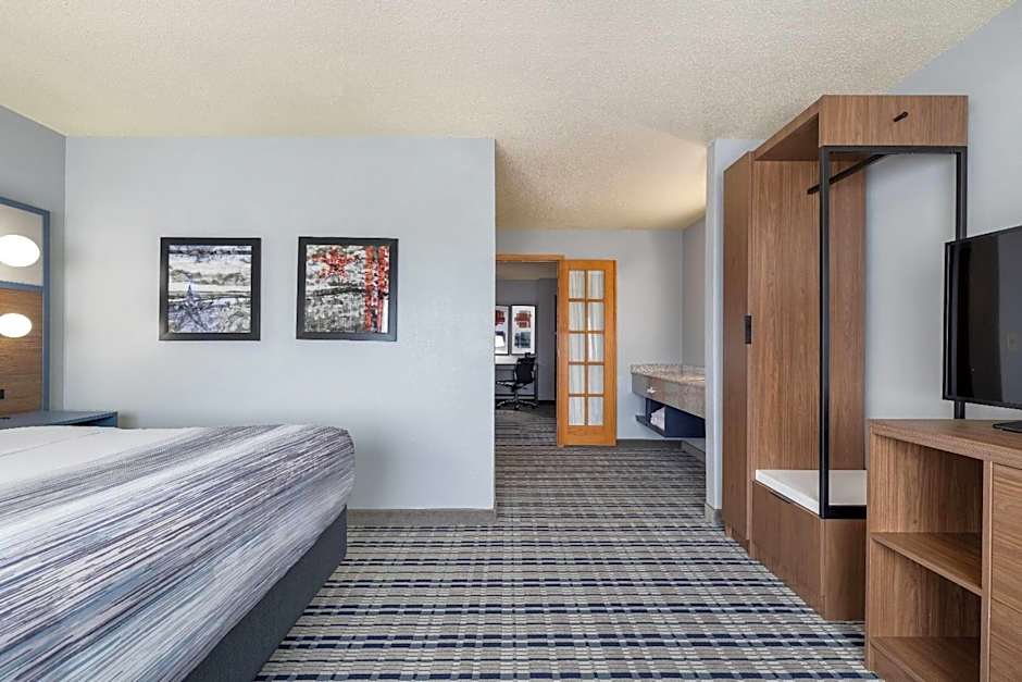 AmericInn by Wyndham Chamberlain - Conference Center