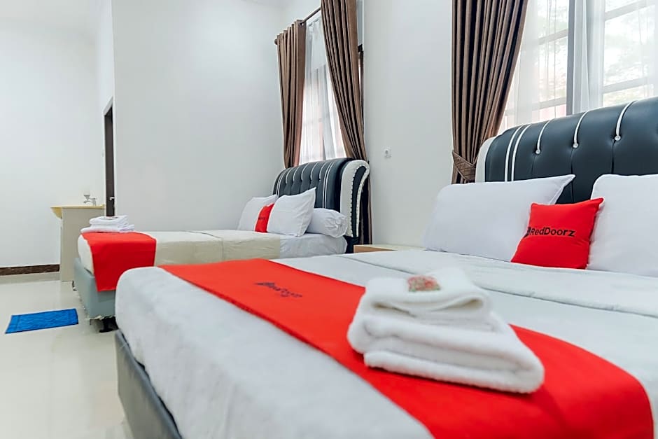 RedDoorz Syariah @ Jalan Ir Haji Juanda Jambi