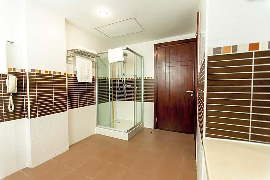 Best Western Premier Accra Airport Hotel