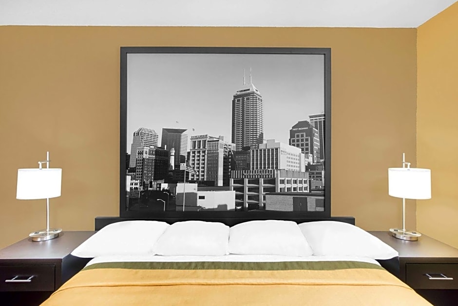 Super 8 by Wyndham Terre Haute