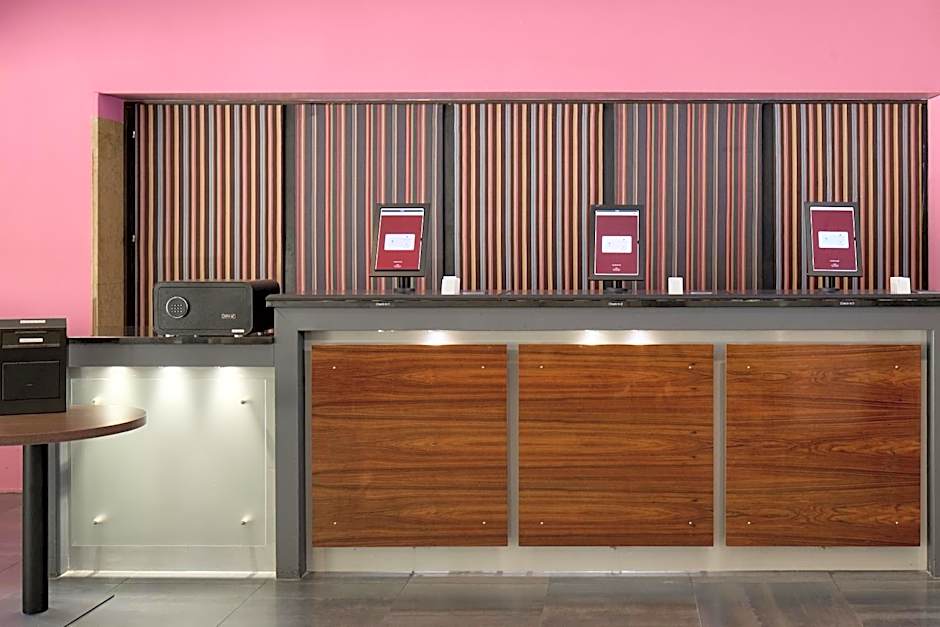 Neuchâtel City Hôtel - Self Check-In