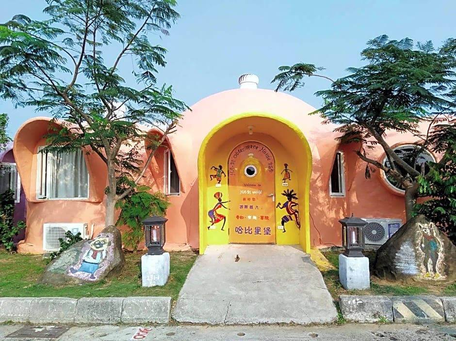HI-BI Outer Space House BnB