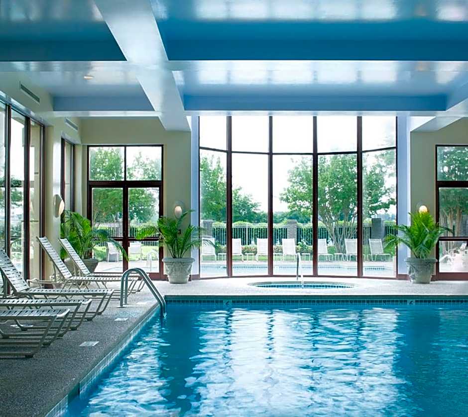 Crowne Plaza Memphis East