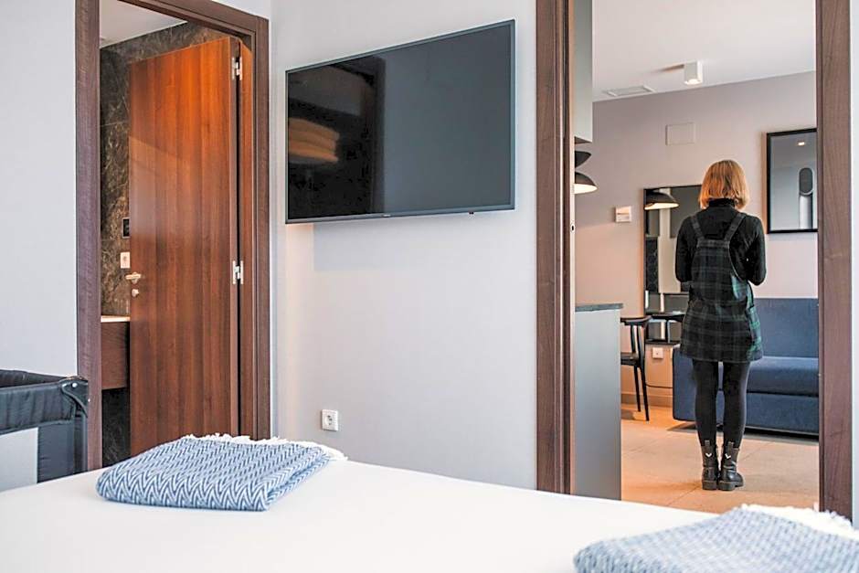 Ramirez Flats Valencia