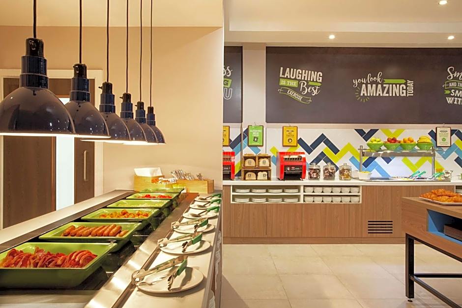 Hampton By Hilton Hamilton Park